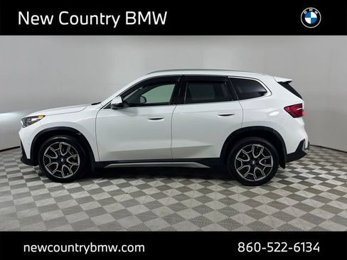 Used 2025 BMW X1 xDrive28i w/ Premium Package image 4