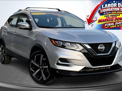 Used 2022 Nissan Rogue Sport SL AWD/4WD image 3