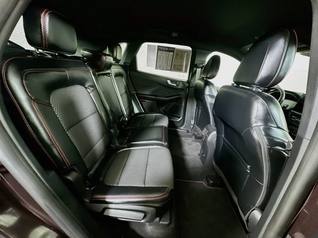Used 2023 Ford Escape ST-Line w/ Tech Pack #1 AWD/4WD image 34