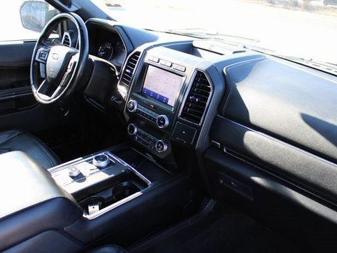 Used 2021 Ford Expedition Max Limited image 18