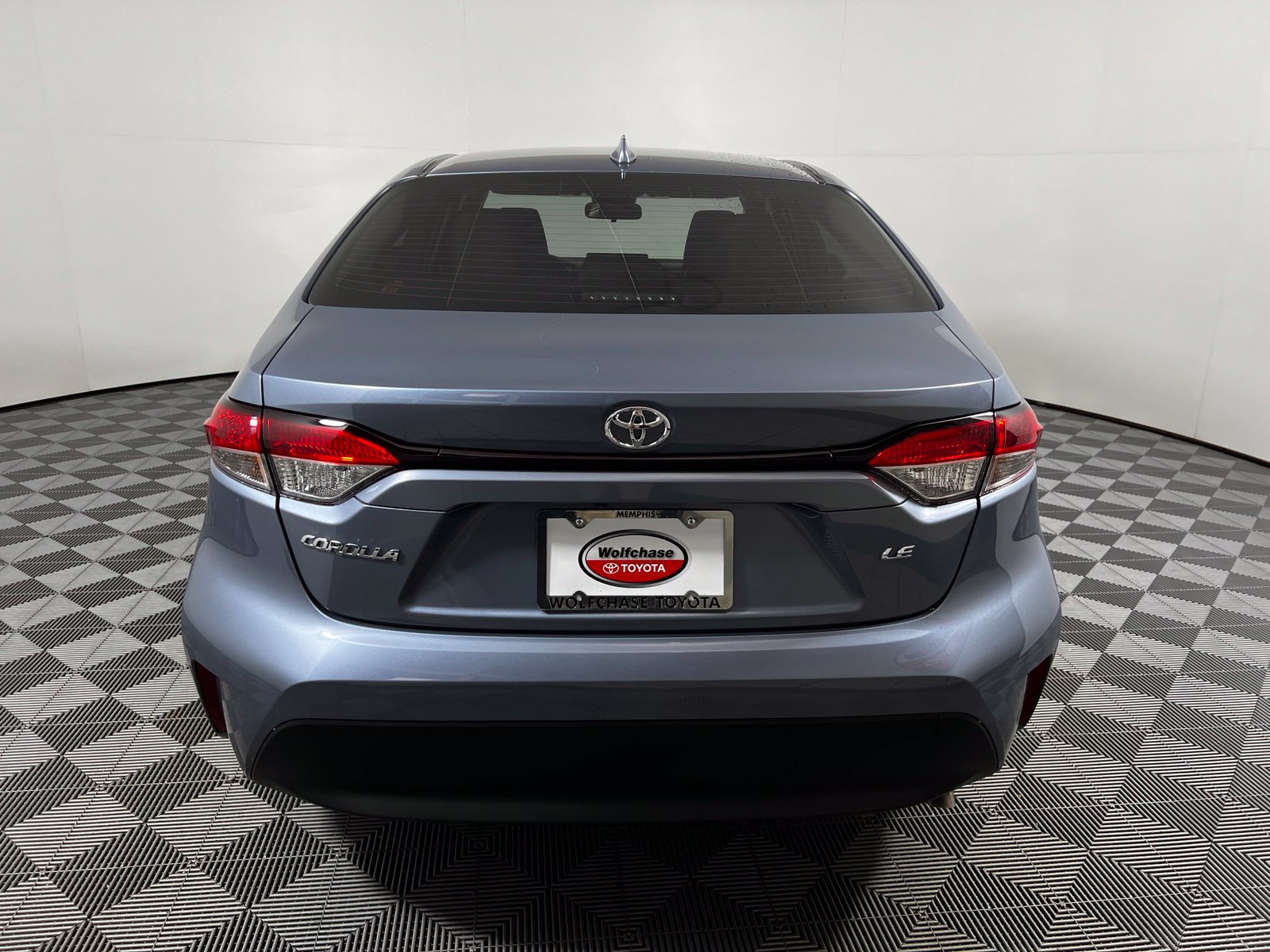 Used 2026 Toyota Corolla LE FWD image 6