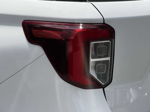 Used 2022 Ford Explorer ST w/ Equipment Group 401A AWD/4WD image 8
