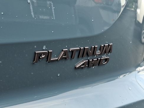 New 2026 Nissan Pathfinder Platinum AWD/4WD image 6