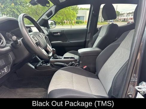Used 2023 Toyota Tacoma TRD Off-Road w/ Black Out Package (TMS) AWD/4WD image 15