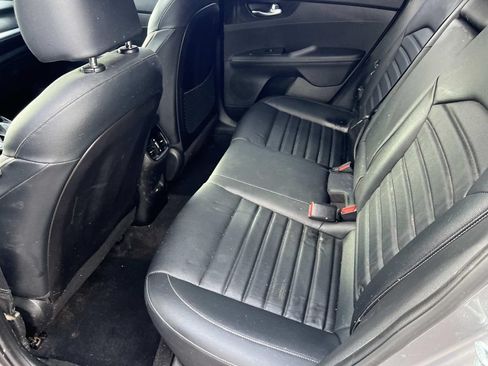 Used 2023 Kia Forte GT-Line w/ GT-Line Premium Package FWD image 11
