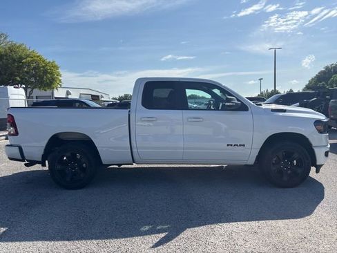 Used 2022 RAM 1500 Big Horn w/ Night Edition AWD/4WD image 4