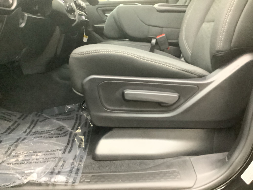 New 2026 RAM 1500 Tradesman AWD/4WD image 12