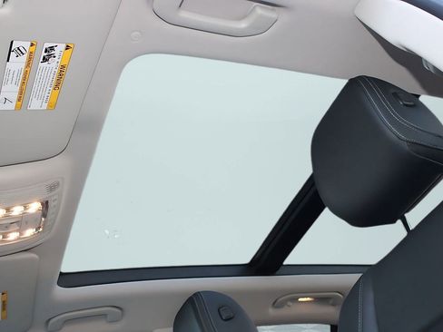 Certified 2025 Mercedes-Benz GLE 350 4MATIC image 16