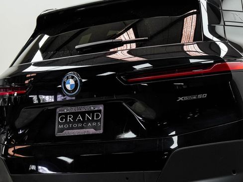 Used 2024 BMW iX xDrive50 w/ Convenience Package image 13