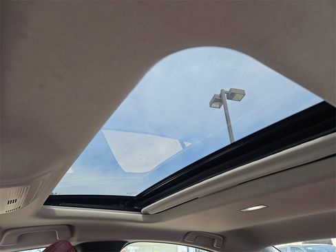 Used 2025 MAZDA MAZDA3 s image 23