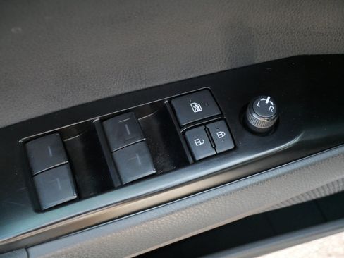Used 2025 Toyota Camry LE w/ Convenience Package FWD image 17