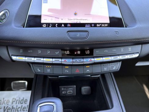 Used 2019 Cadillac XT4 Sport AWD/4WD image 24