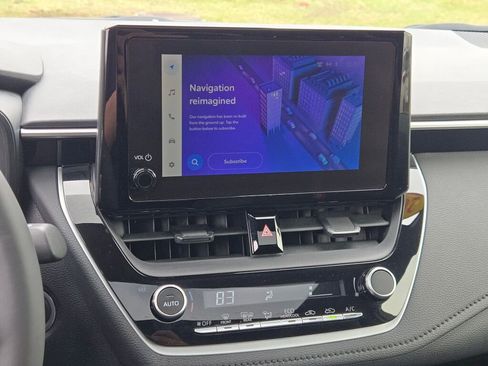 Used 2024 Toyota Corolla SE w/ SE Package image 24