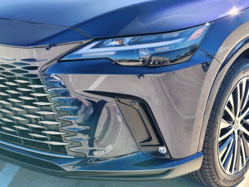 Certified 2025 Lexus RX 350 Premium Plus w/ Accessory Package (Z1) image 6