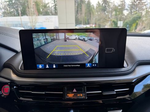 New 2026 Acura MDX SH-AWD image 22