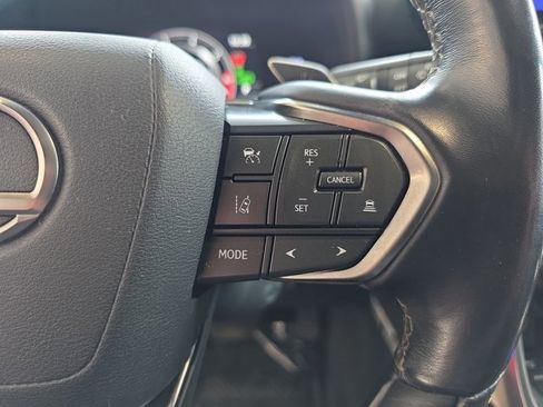 Certified 2022 Lexus LX 600 4WD w/ Luxury Package image 22