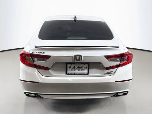Used 2022 Honda Accord Sport image 6