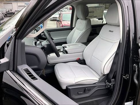 New 2026 Ford Expedition Max Platinum w/ Platinum Ultimate Package AWD/4WD image 9