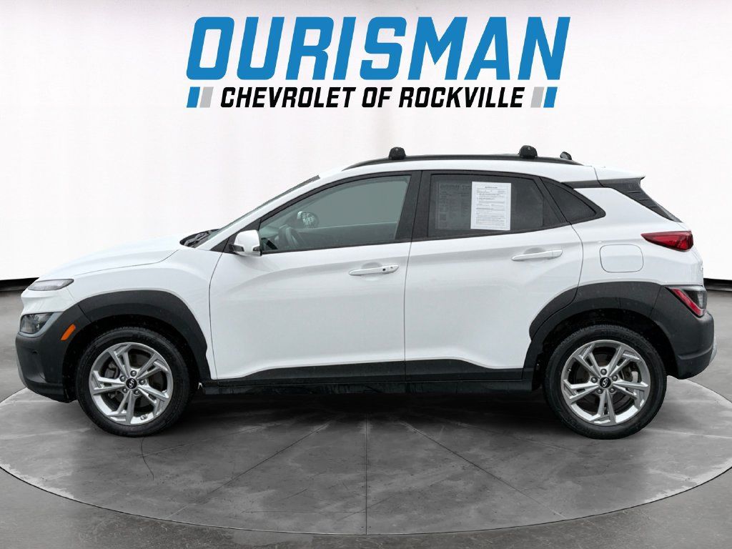 Used 2023 Hyundai Kona SEL AWD/4WD image 3