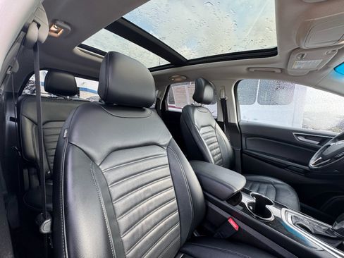 Used 2015 Ford Edge SEL w/ Equipment Group 201A FWD image 12