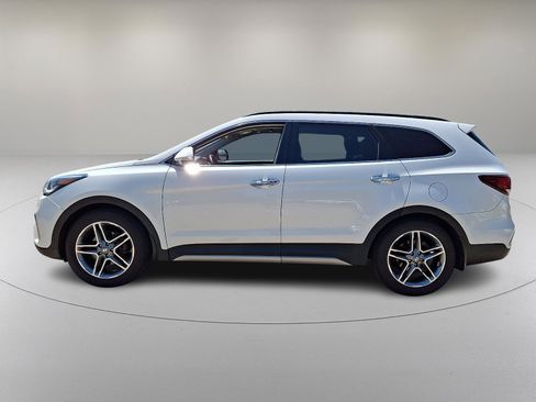 Used 2017 Hyundai Santa Fe Limited AWD/4WD image 6