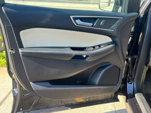 Used 2020 Ford Edge SEL AWD/4WD image 11