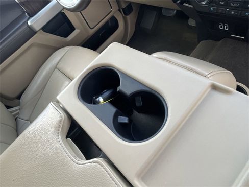 Used 2018 Ford F150 Lariat w/ Equipment Group 501A Mid image 29