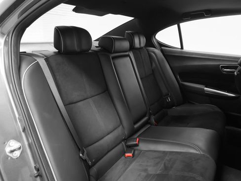 Used 2018 Acura TLX V6 w/ Technology & A-SPEC Pkg AWD/4WD image 28