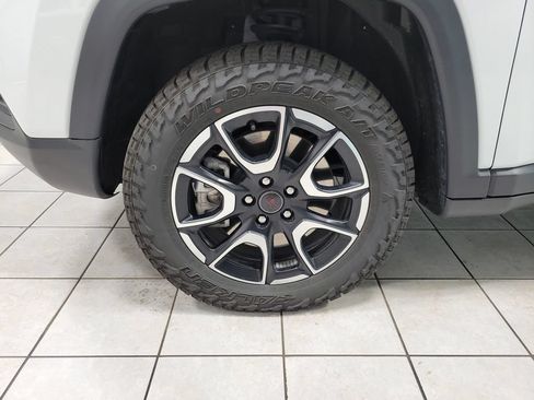 Used 2026 Jeep Compass Trailhawk AWD/4WD image 51