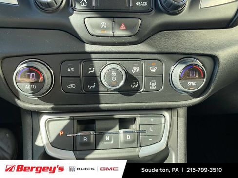 Used 2023 GMC Terrain SLT w/ Elevation Edition AWD/4WD image 19