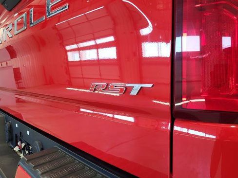 Used 2021 Chevrolet Silverado 1500 RST AWD/4WD image 15