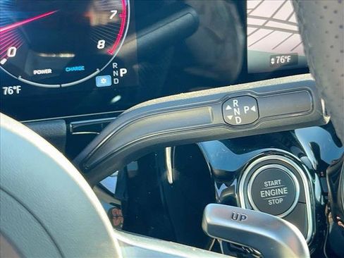 Used 2025 Mercedes-Benz GLA 35 AMG 4MATIC image 12