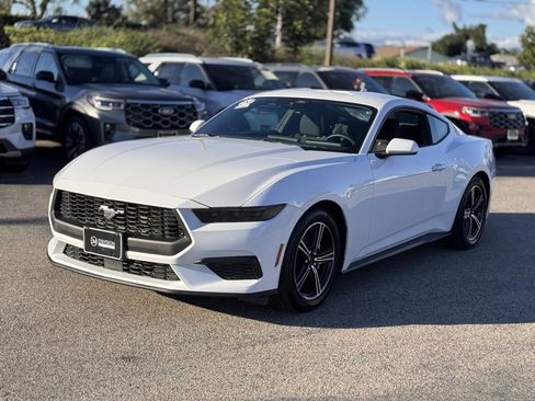 Certified 2025 Ford Mustang Coupe image 7