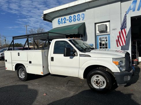 Used 2015 Ford F350 XL image 3