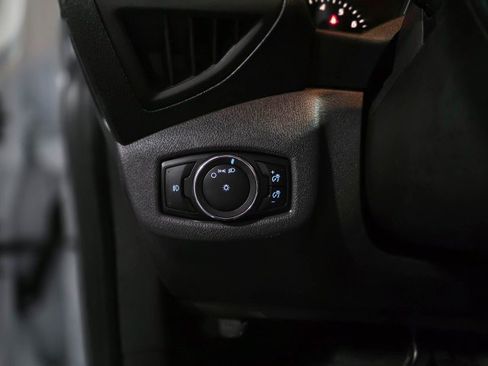 Used 2016 Ford Transit Connect XLT image 27