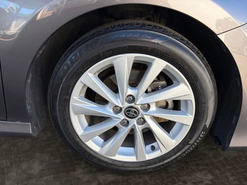 Used 2021 Toyota Camry LE FWD image 37