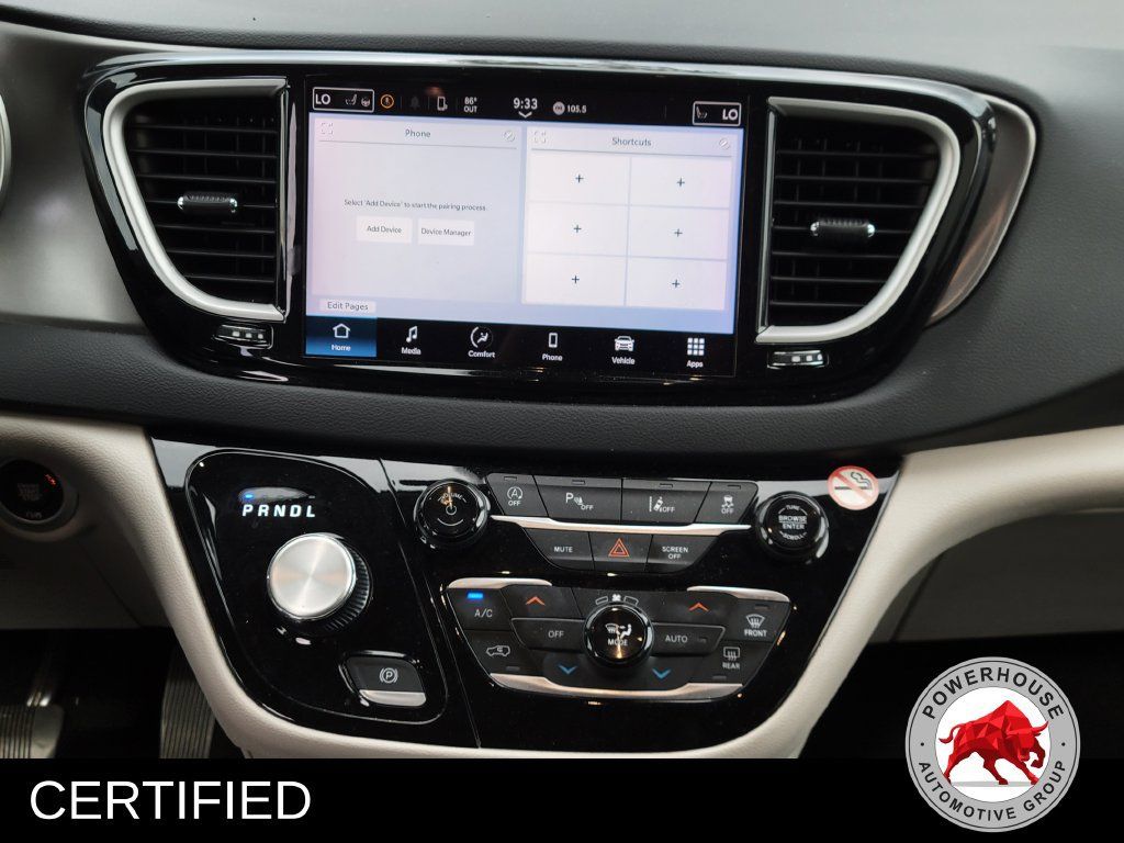 Used 2023 Chrysler Pacifica Touring-L FWD image 24