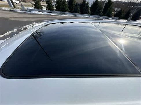 Used 2025 Volvo V60 B5 Cross Country Plus image 6