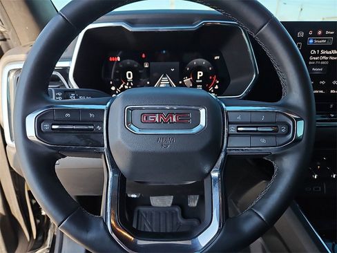 Used 2024 GMC Canyon Elevation image 30