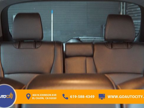 Used 2019 Honda Pilot Touring image 15