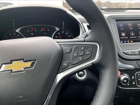 Used 2024 Chevrolet Equinox LT image 23