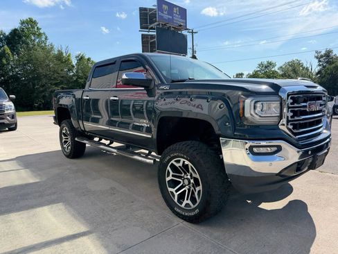 Used 2017 GMC Sierra 1500 SLT w/ SLT Premium Package AWD/4WD image 29
