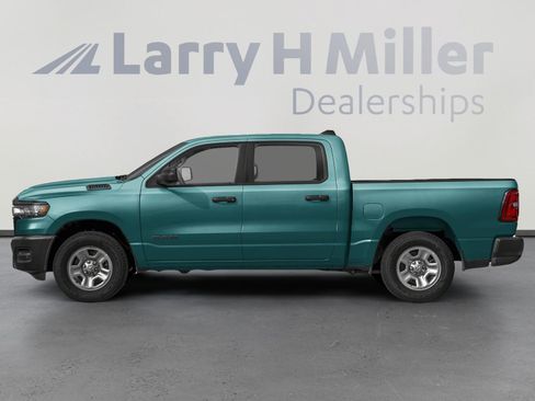 New 2026 RAM 1500 Express AWD/4WD image 3