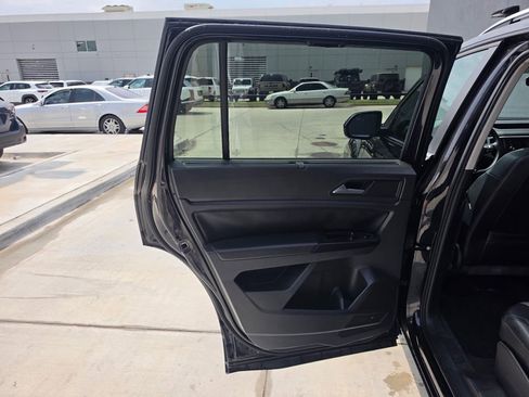 Used 2020 Volkswagen Atlas SEL FWD image 15