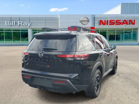Used 2025 Nissan Pathfinder Rock Creek AWD/4WD image 4