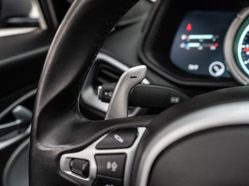 Used 2019 Aston Martin DB11 Volante image 90