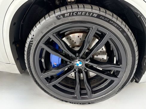 Used 2017 BMW X5 M AWD/4WD image 31