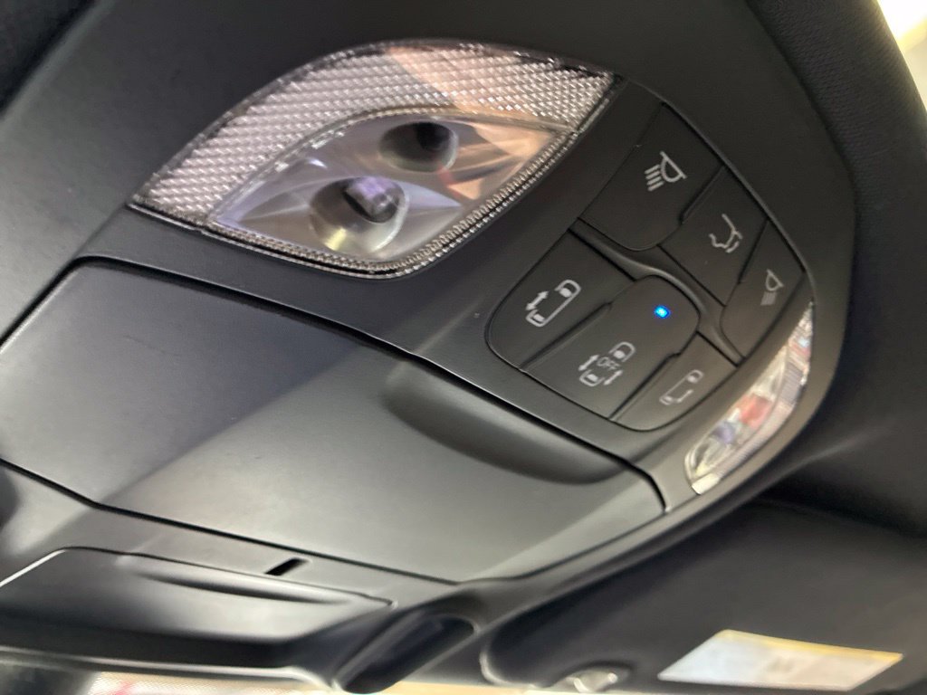Certified 2025 Chrysler Pacifica Limited FWD image 66