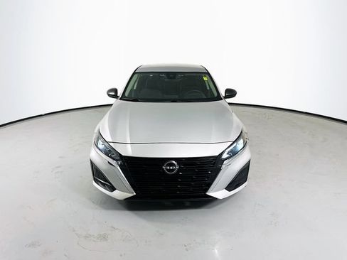 Used 2024 Nissan Altima 2.5 S FWD image 4