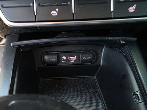 Used 2017 Kia Sorento AWD w/ LX V6 Convenience Package image 18